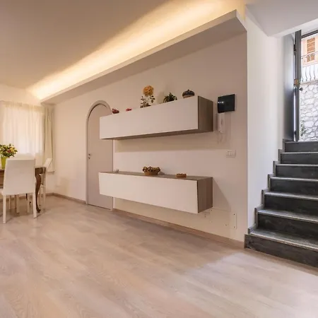 Apartamento Domus Elisae *
